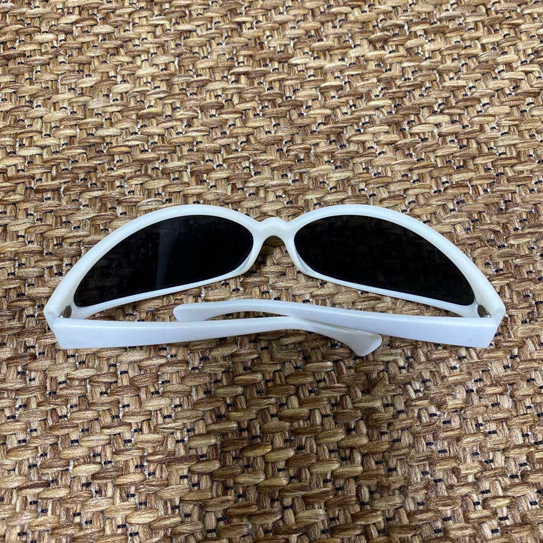 99%is サングラス