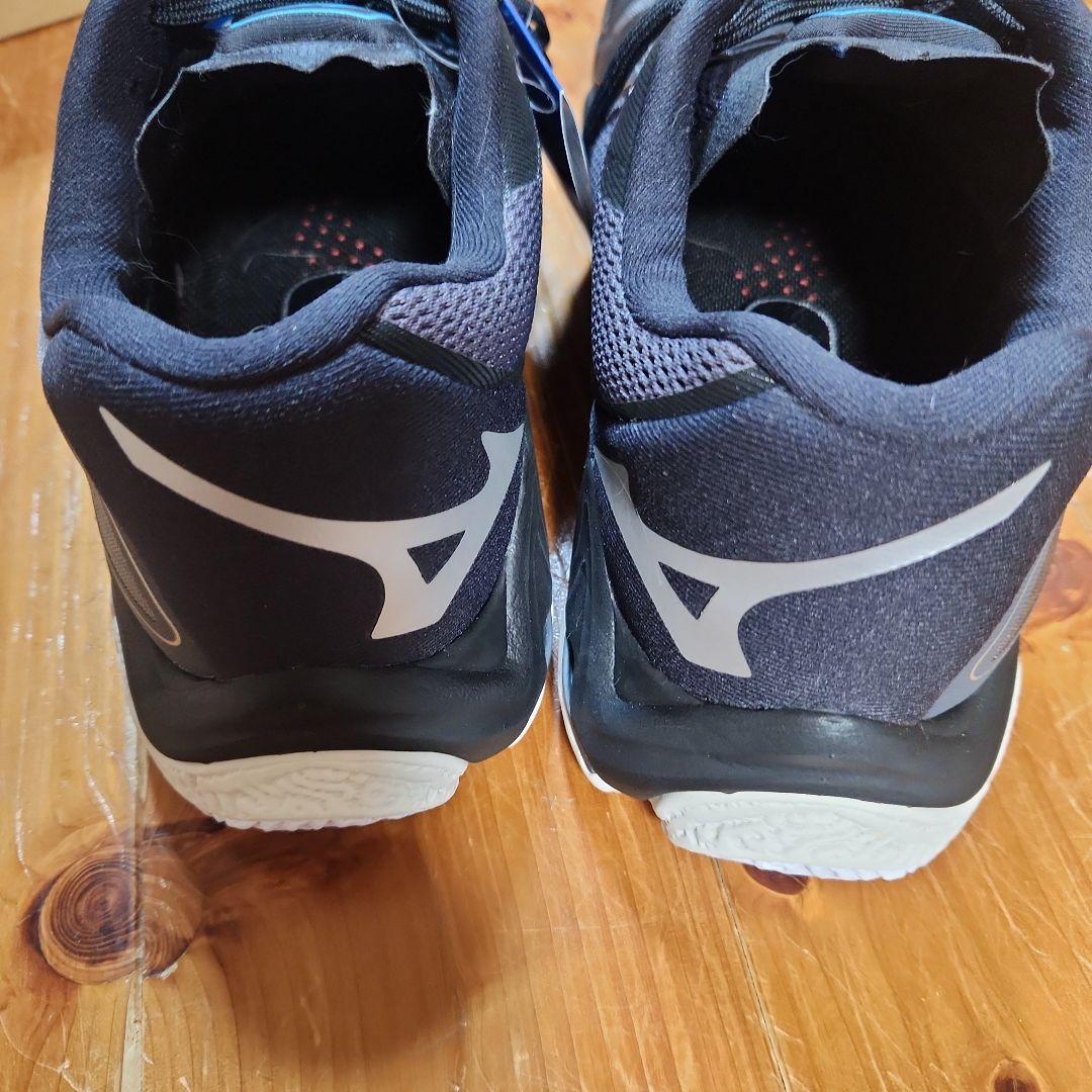 MIZUNO　バレーボールシューズ　25㎝　ウエーブライトニングZ８