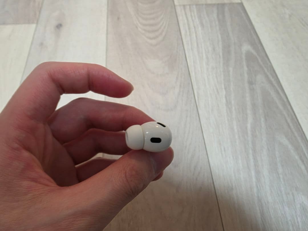 AirPods Pro (第2世代) 本体　Lightningモデル