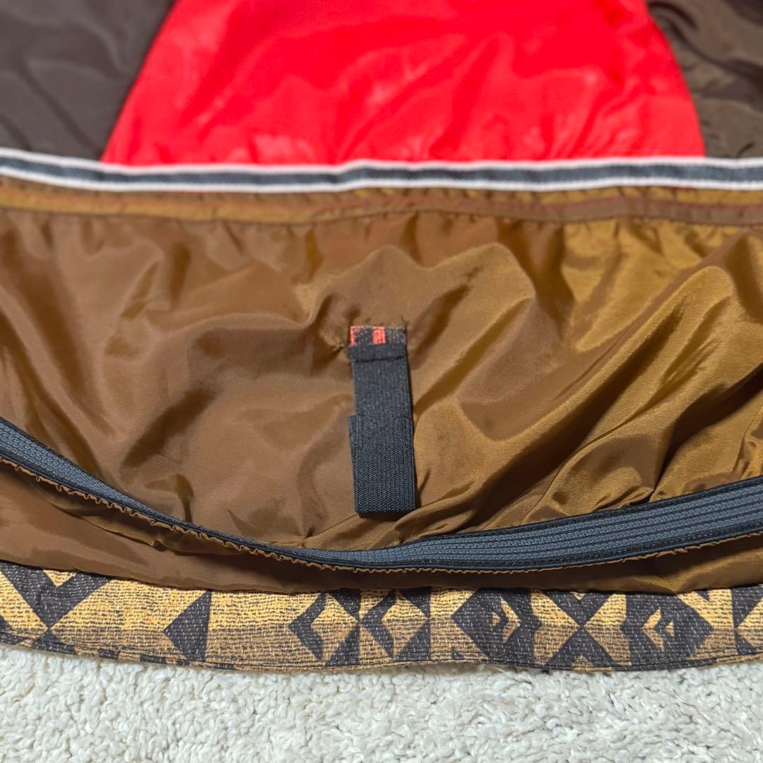 Burton バートン　スキー　スノーボードウェア　ジャケット　ブラウン系