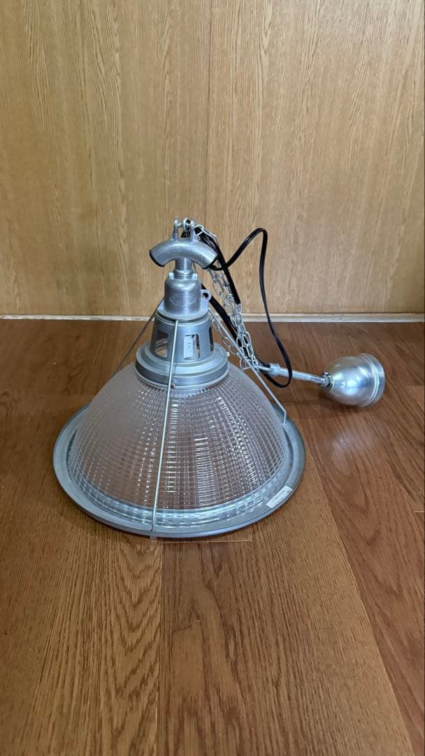 インターフォルム　ペンダントライト　照明　ガラス