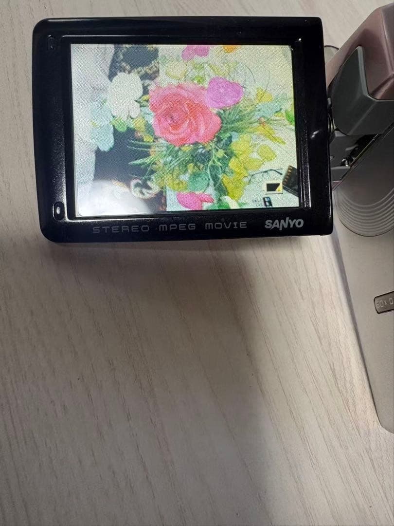 SANYO Xacti DMX-CG6型 デジカメ（美品）