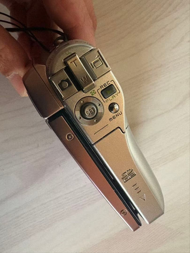 SANYO Xacti DMX-CG6型 デジカメ（美品）