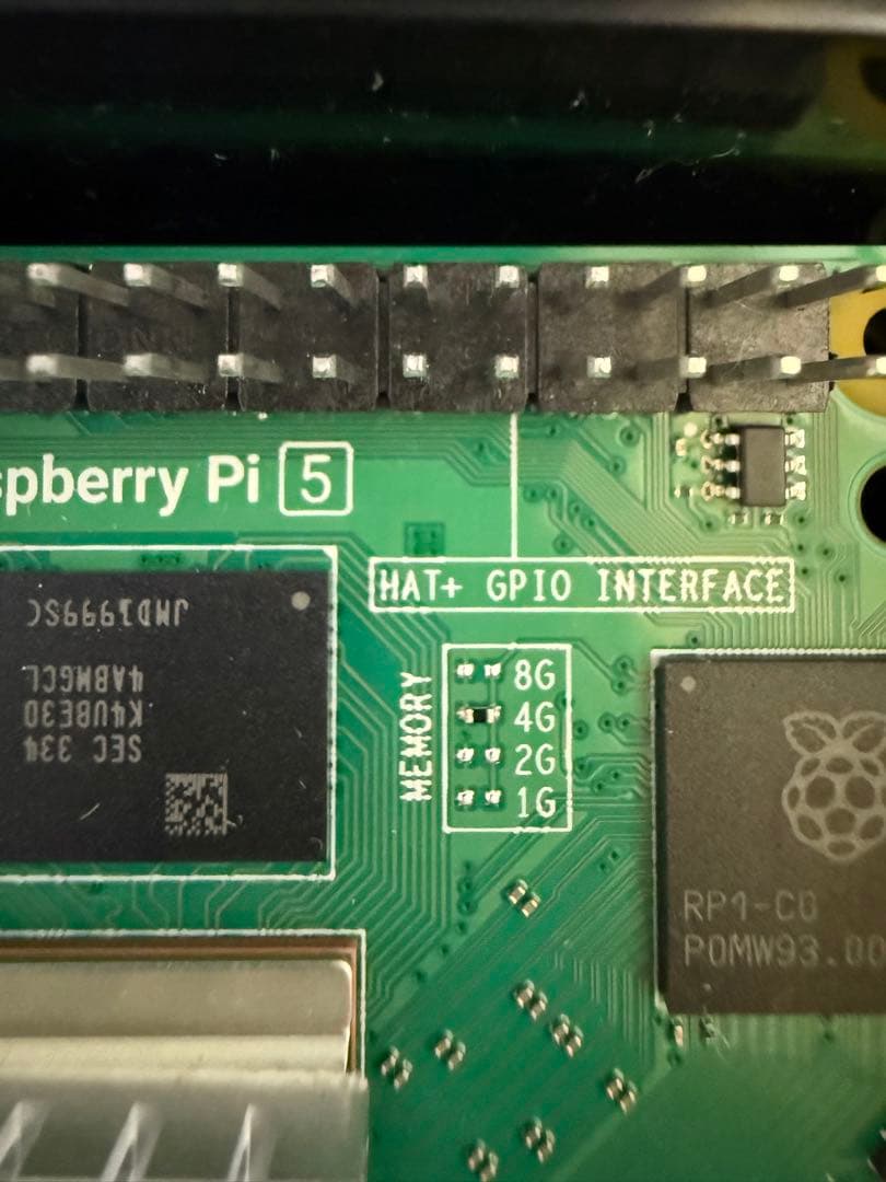 Raspberry Pi 5 / 4GB + 公式ケース(ブラック)+アダプター
