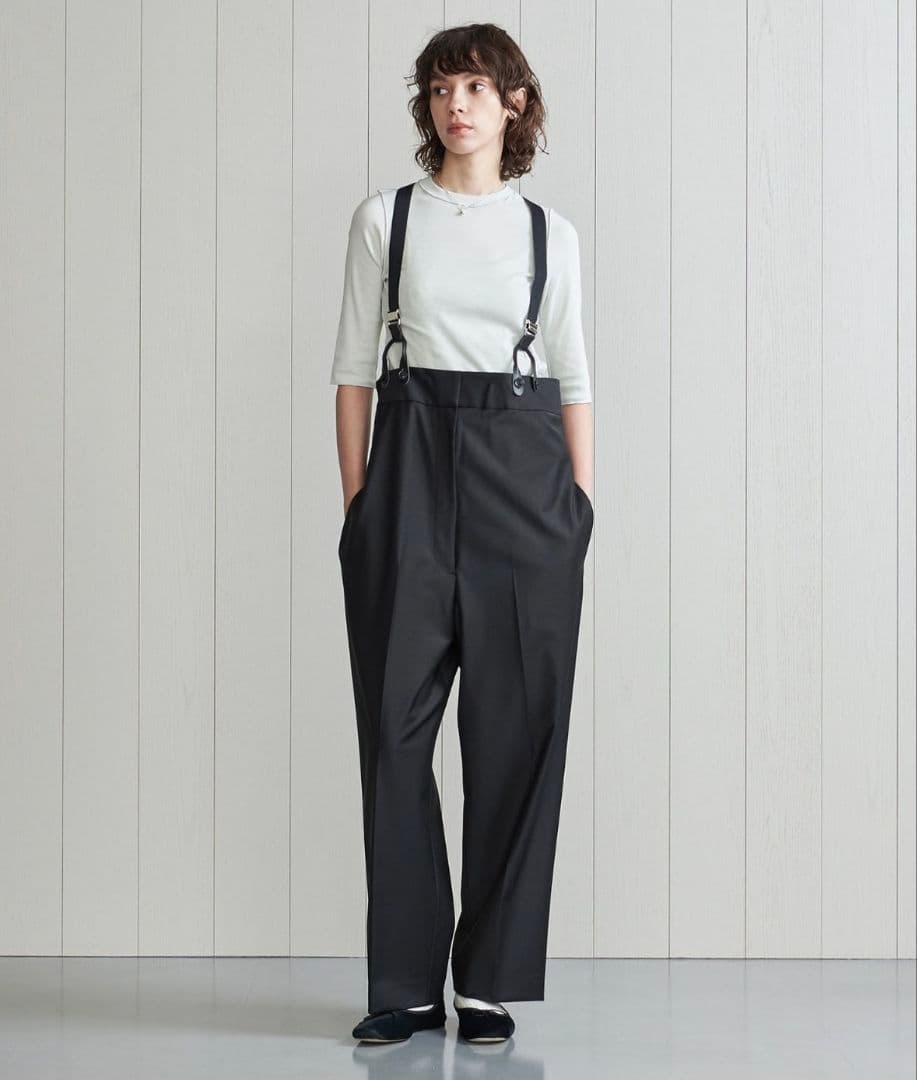 サスペンダーパンツ