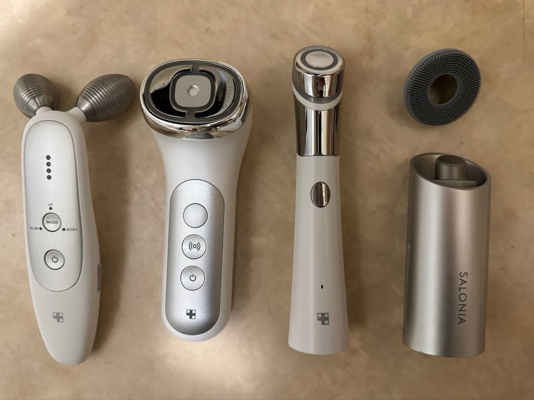 美顔器4点　メディキューブ, SALONIA