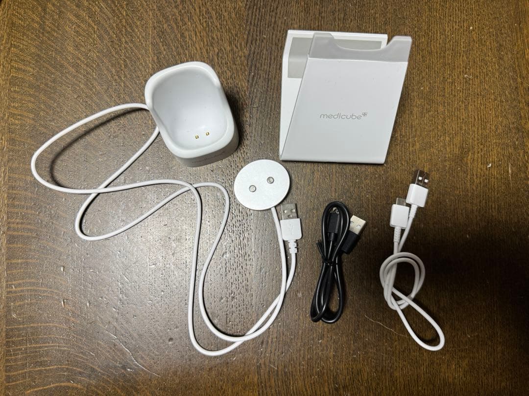 美顔器4点　メディキューブ, SALONIA