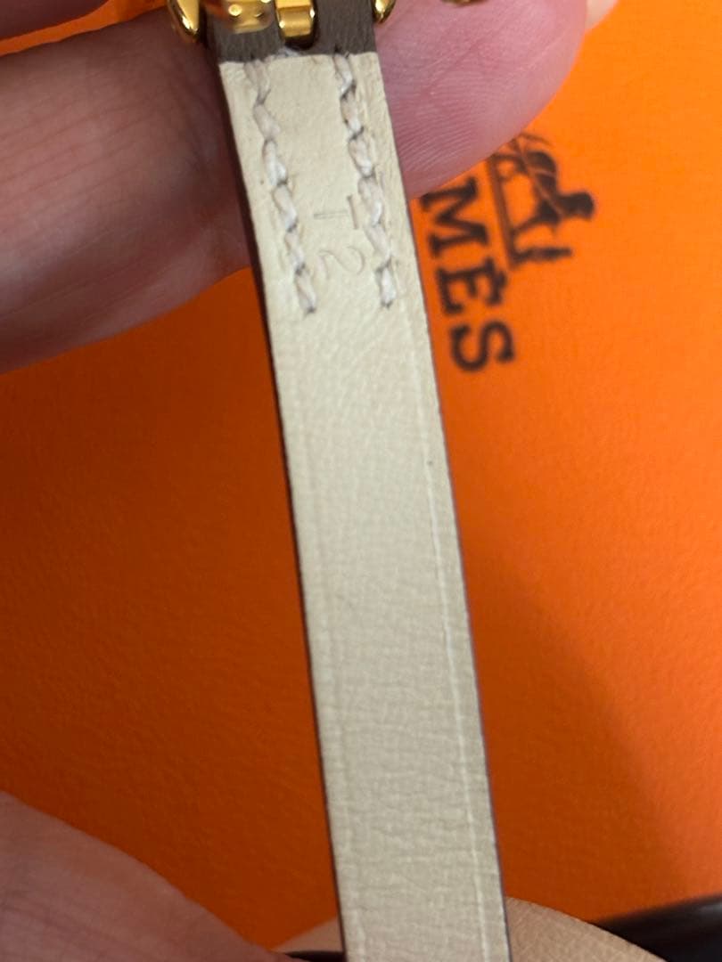 エルメス　HERMES レザーブレスレット　ビーアピ　ドゥブルトゥール