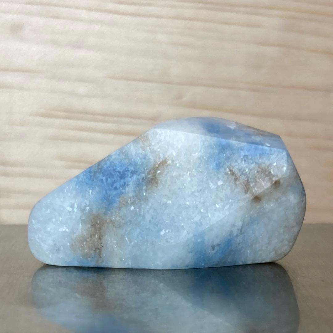 【専用品】糸魚川翡翠　入りコン沢 青翡翠　原石　12.2ｇ