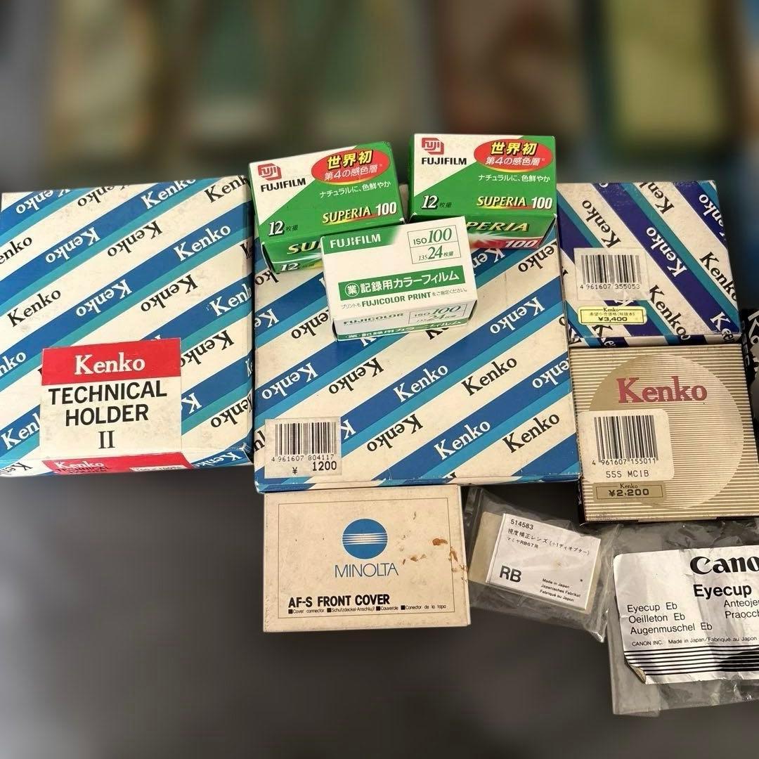 Nikon F2 AS フィルム一眼レフカメラ　用品セット