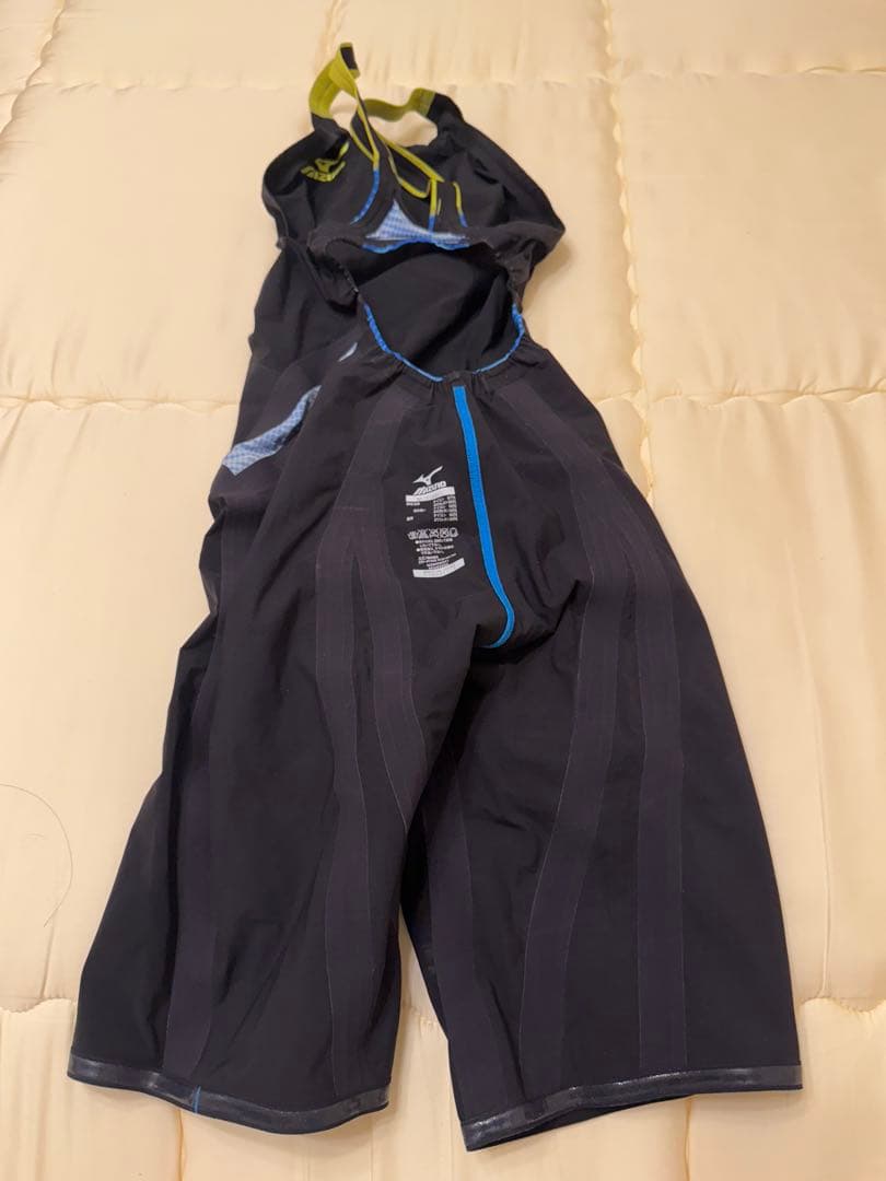 極美品　試着のみ　ミズノ　競泳水着　高速水着　GX SONIC Ⅲ ST M