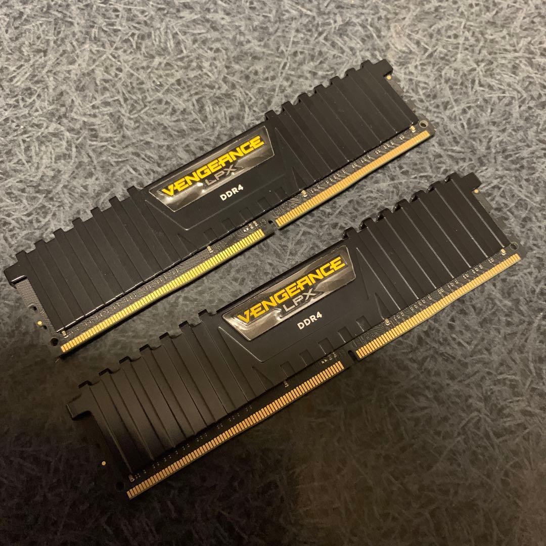 Vengeance 32GB DDR4 3200MHz メモリ