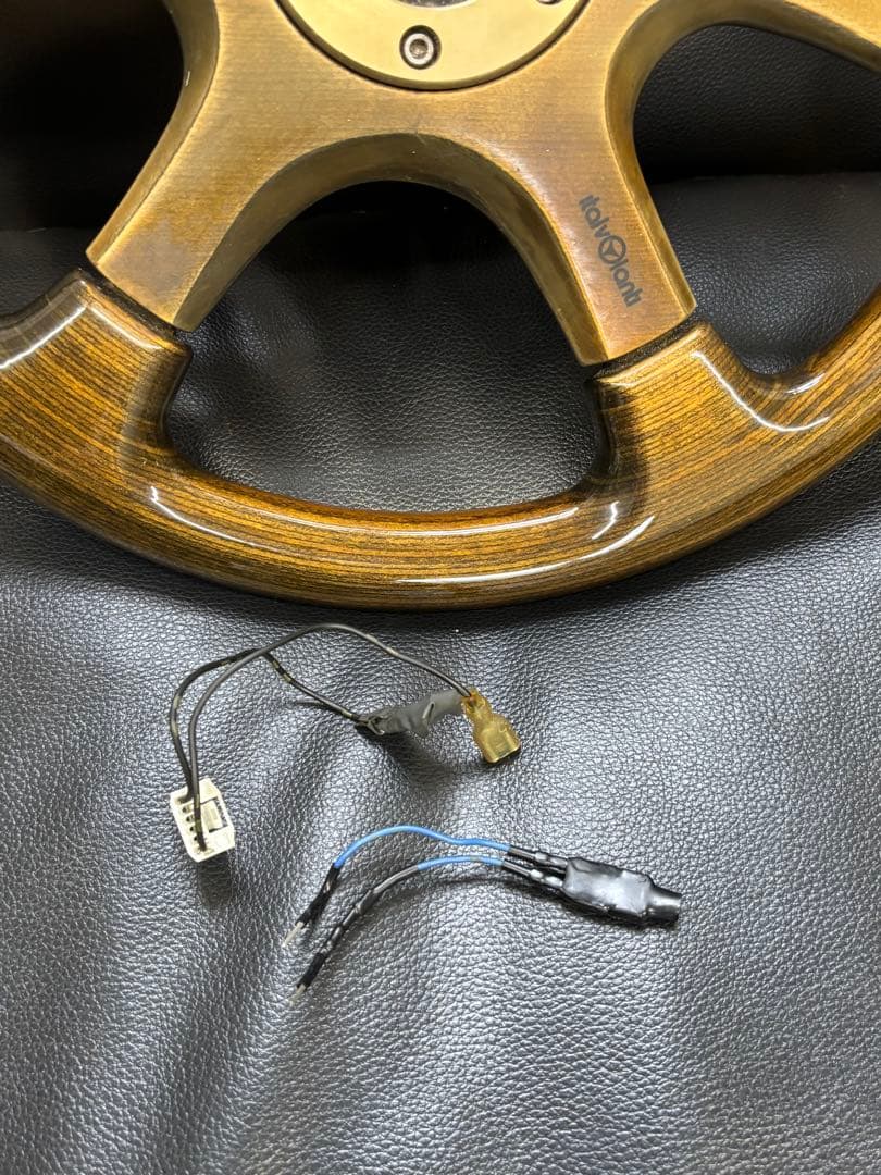 italvolanti イタルボランテ ウッドステアリング ハンドルボス付き