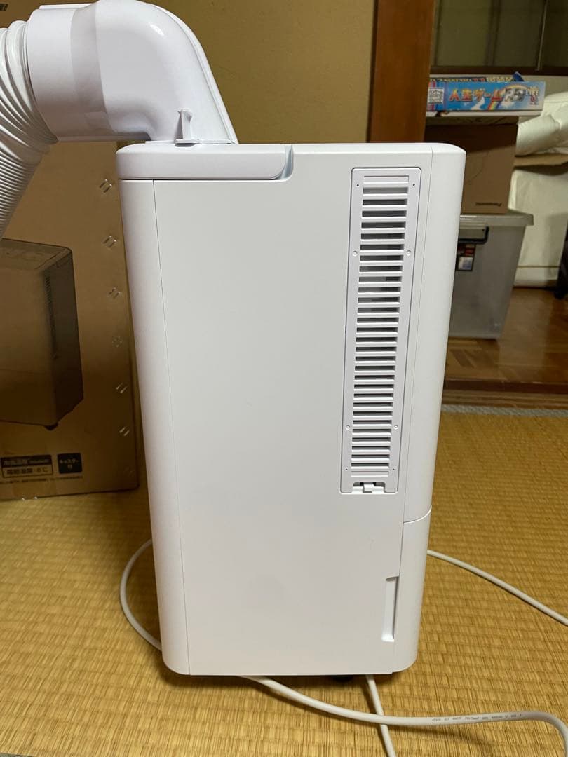 アイリスオーヤマ　コンパクトクーラーICA-03010