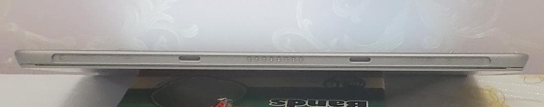 (ほぼ新品) Surface GO 3 6500Y/4GB/64GB off