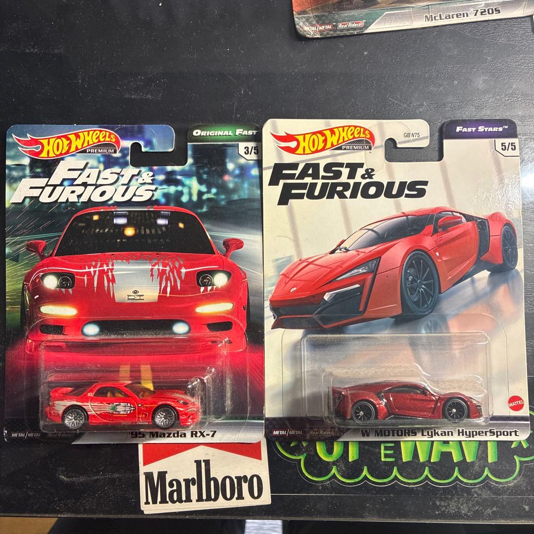 ホンダS2000ピンク、R34ブルー、エクリプスグリーン、rx7赤　スヌープT