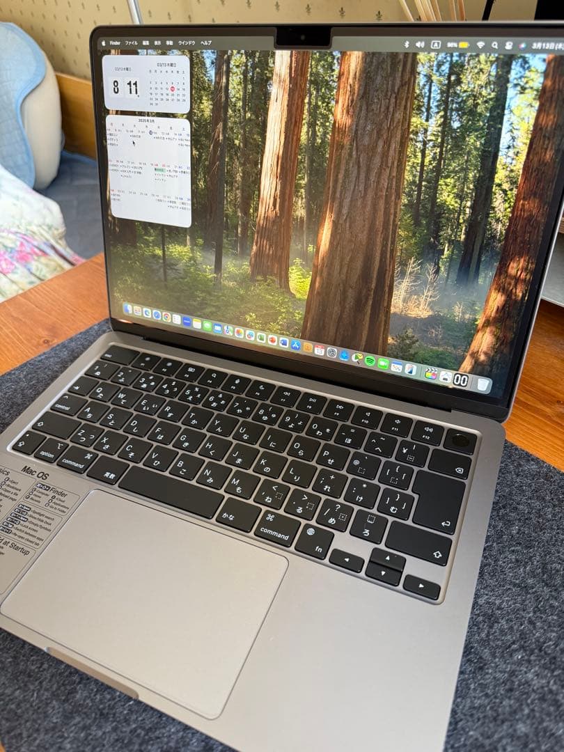 美品 MacBook Air 13.6インチ M2チップ搭載 スペースグレー