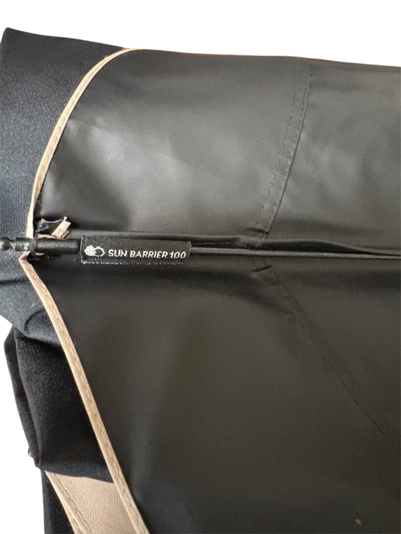 SUN BARRIER 100 折りたたみ傘 黒/ピンク