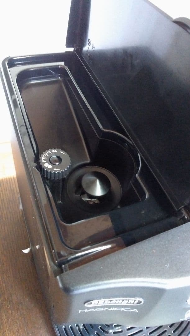 De'Longhi デロンギ全自動コーヒーマシン ブラック特別価格品