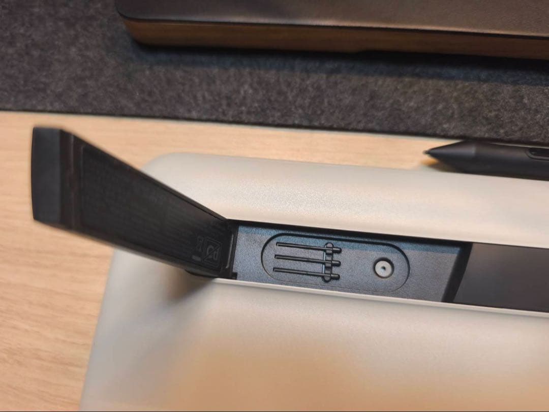 Wacom One DTC133 液晶ペンタブレット