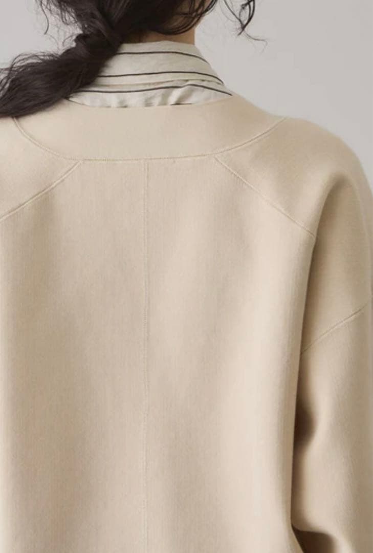 アダムエロペ　ロゴボタンミドルカーディガン　新品　オフホワイト