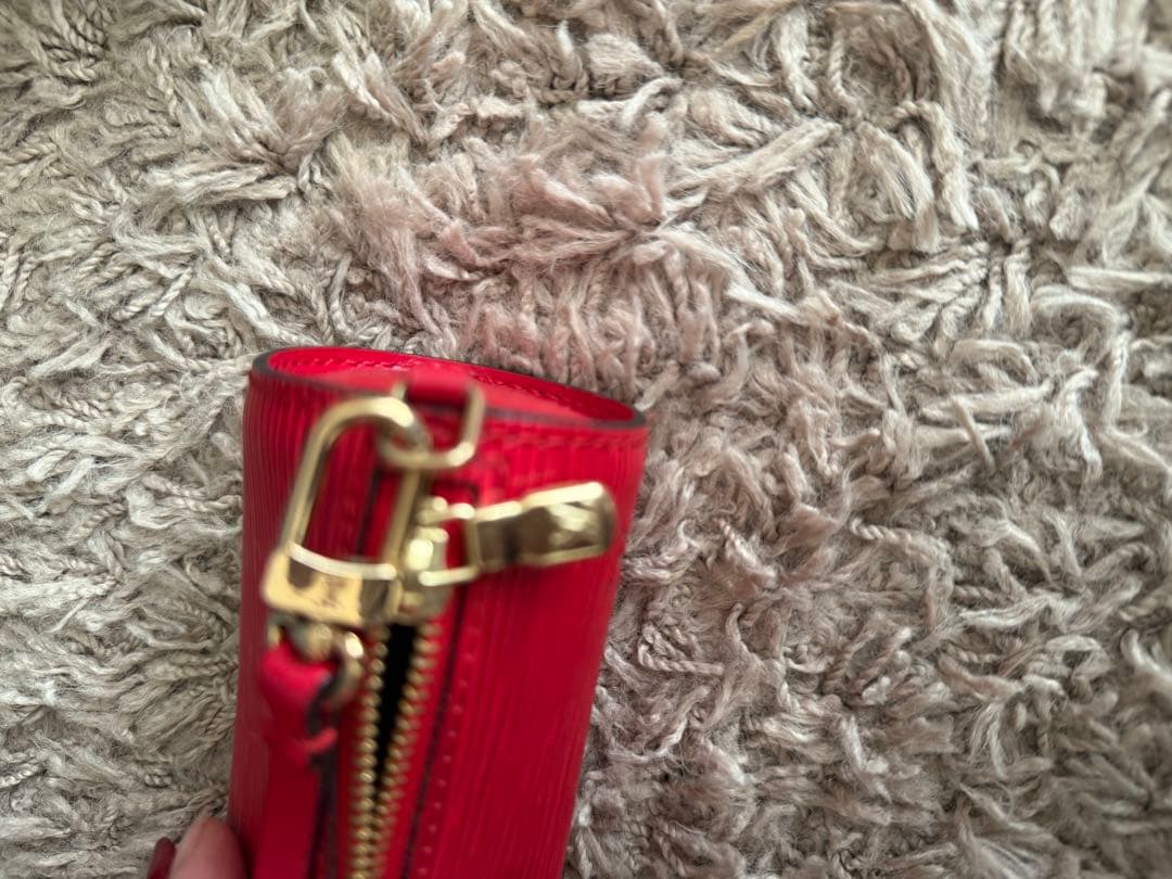 2月限定お値下げ中LOUIS VUITTON エピ　スフロバックポーチ付き美品