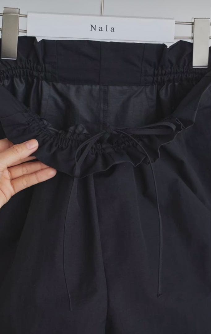 nalaショートパンツ
