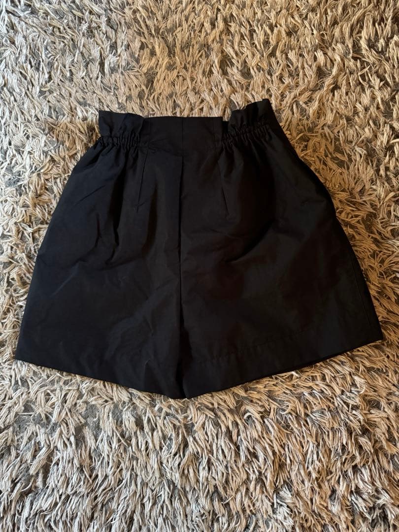 nalaショートパンツ