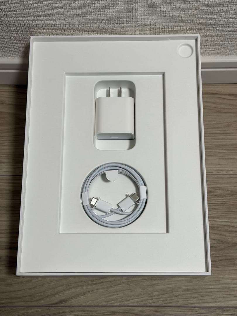 美品 iPad Air5 第5世代 Wi-Fi 64GB スペースグレイ M1