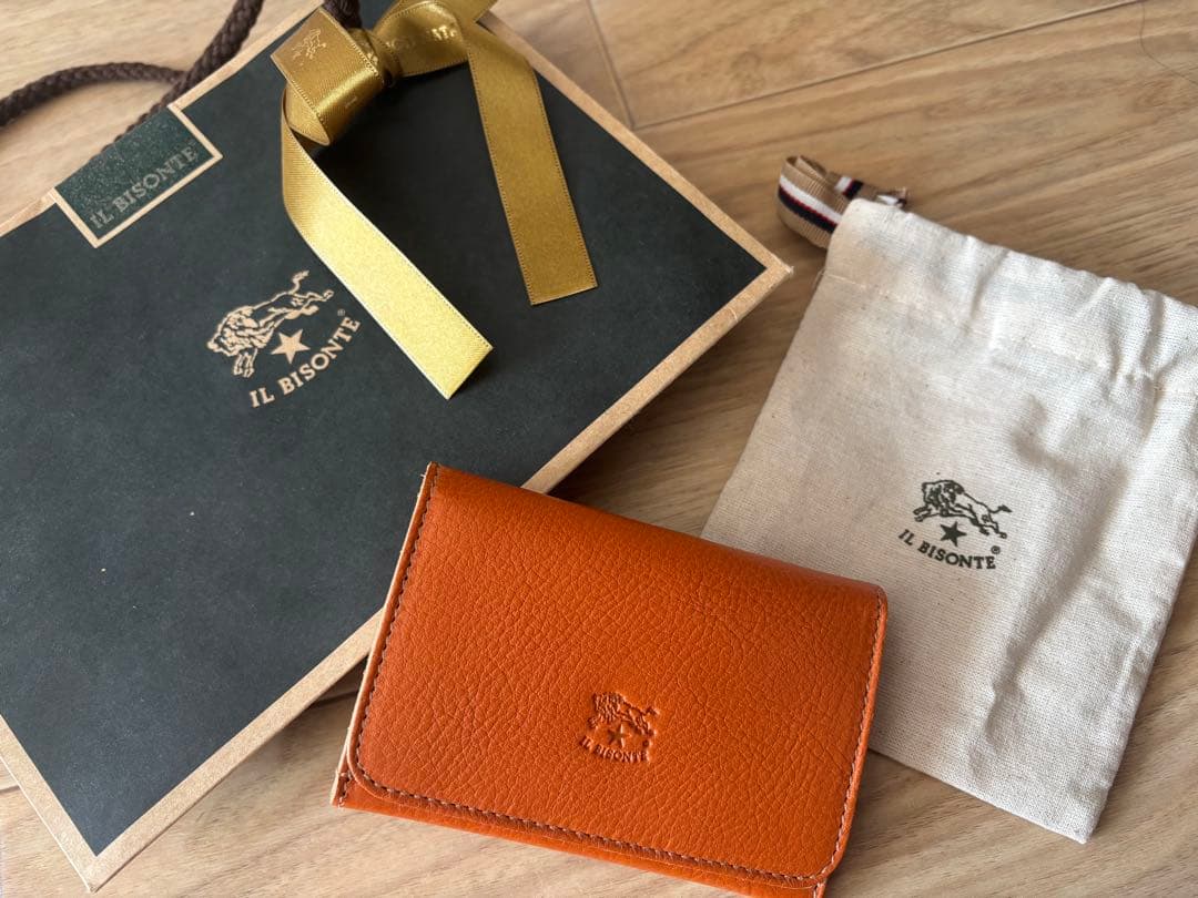 IL BISONTE 新品名刺入れ
