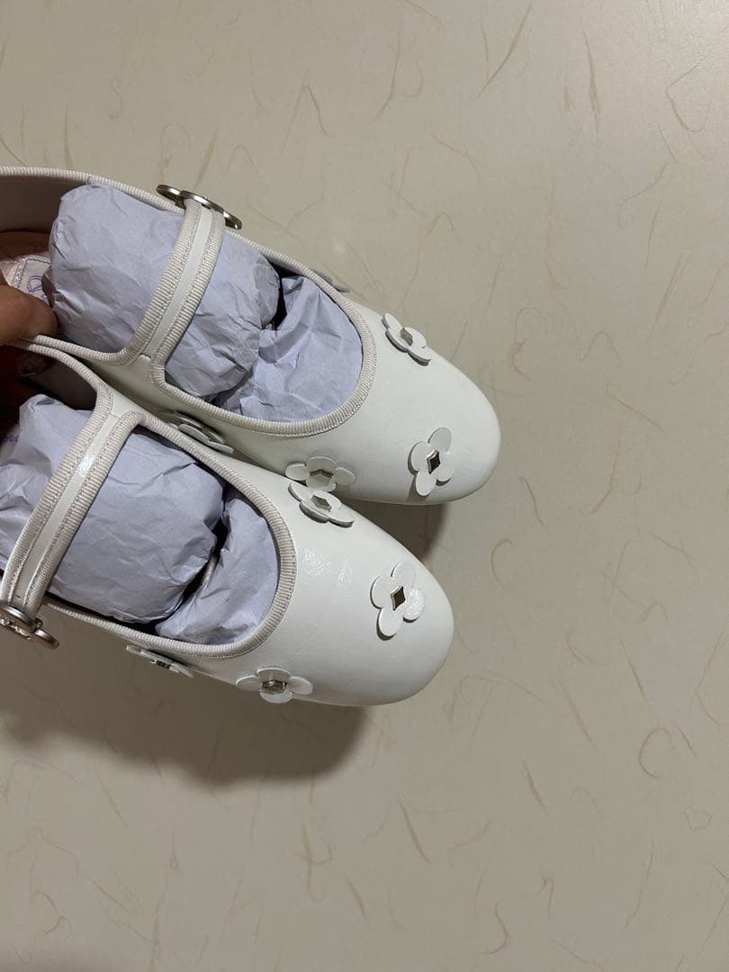 靴 [X MINJUKIM] FLORAL PATCH MARYJANES