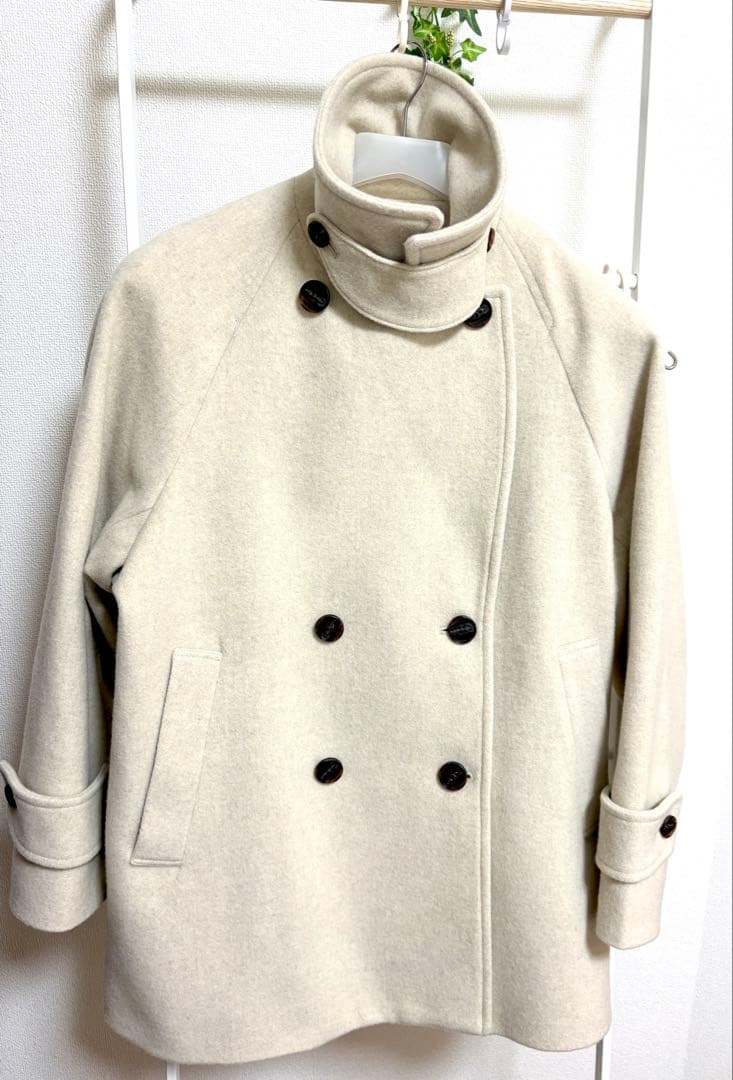 ウール100% アーバンリサーチ ハーフコート