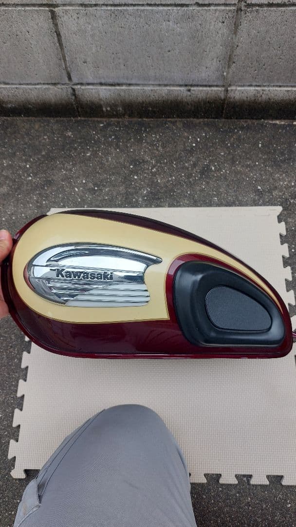 w650純正タンク　Kawasaki