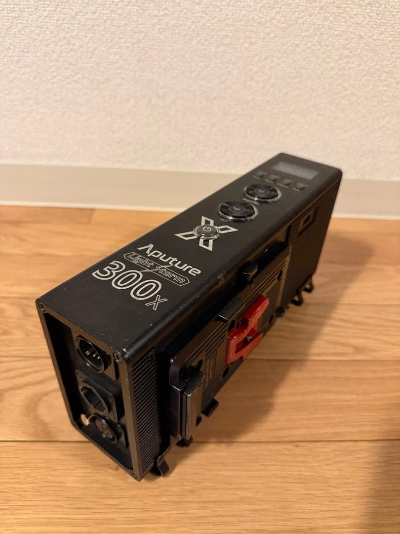 d*e様 Aputure 300X 高出力LEDライト + Frenel 2Xレ