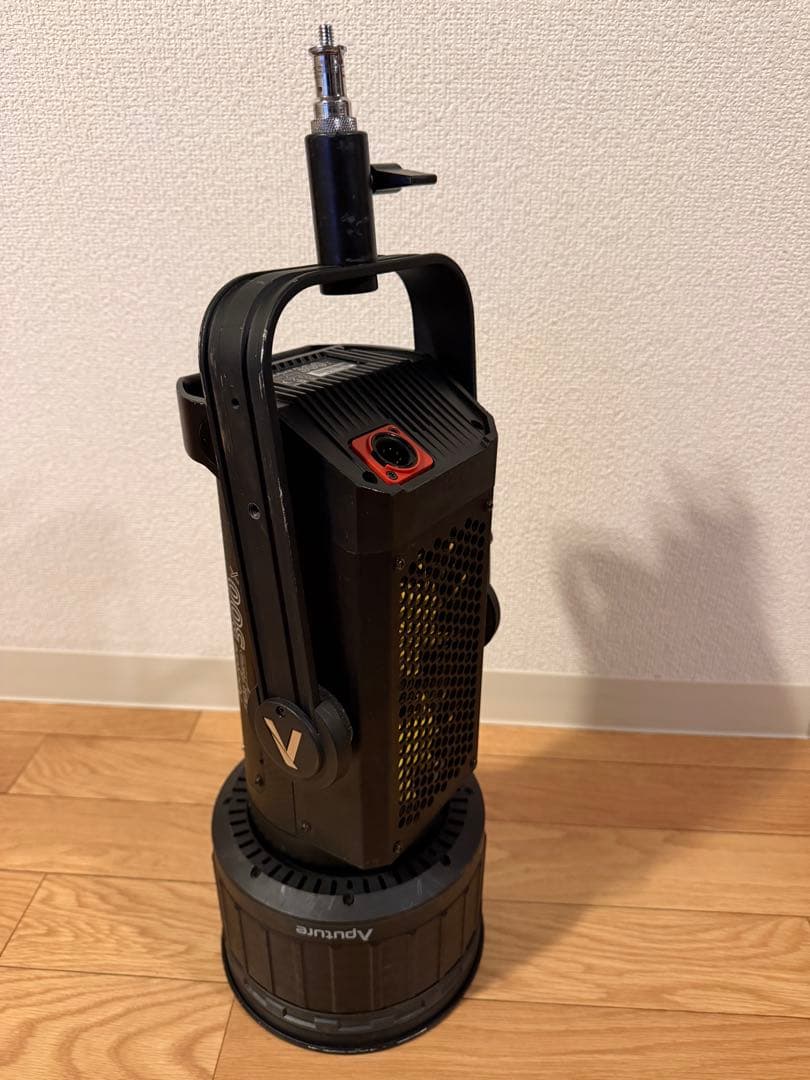 d*e様 Aputure 300X 高出力LEDライト + Frenel 2Xレ