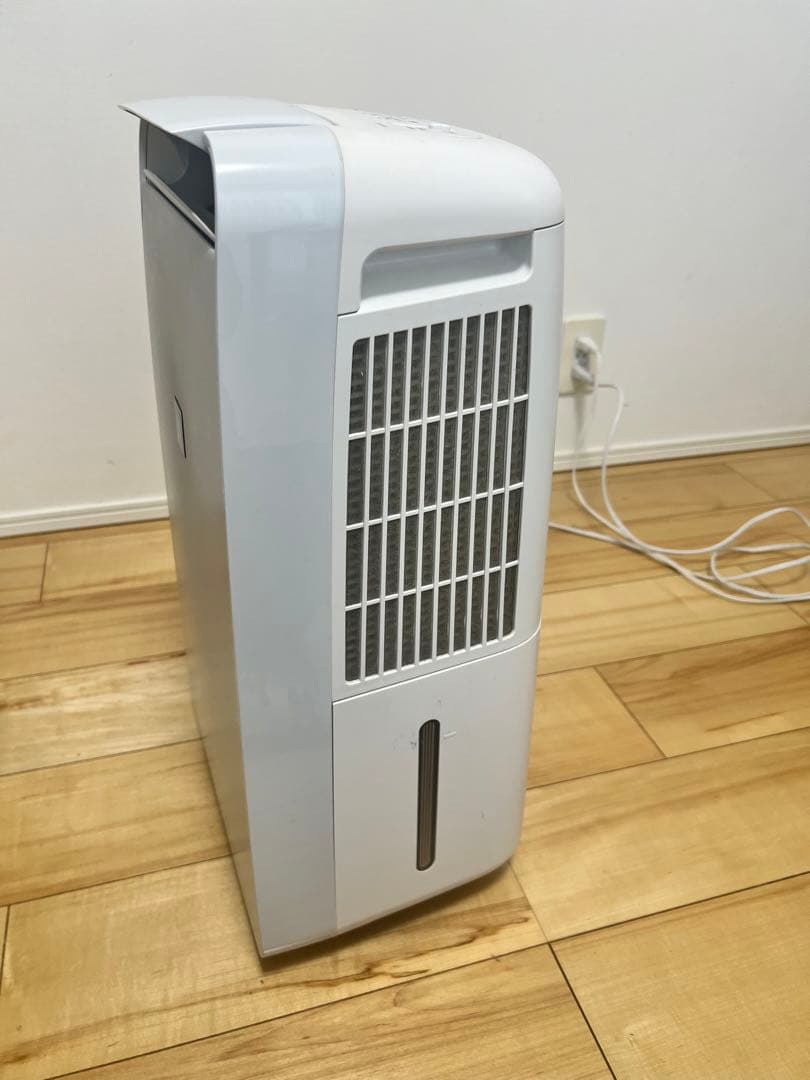 SHARP 冷風・衣類乾燥除湿機　CM-N100-W 2021年製