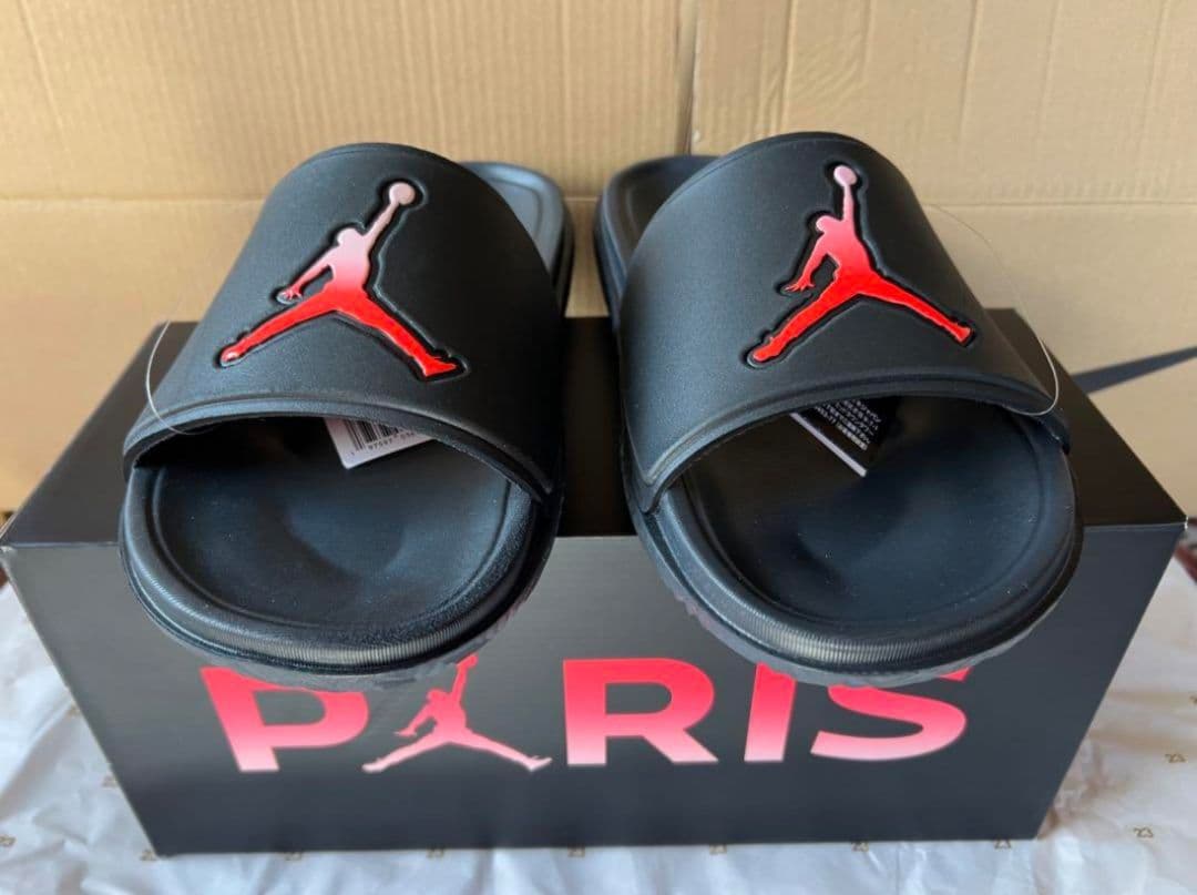 K*様 ★新品★JORDANＸＰＳＧパリ・サンジェルマンFCサンダルスライド★黒