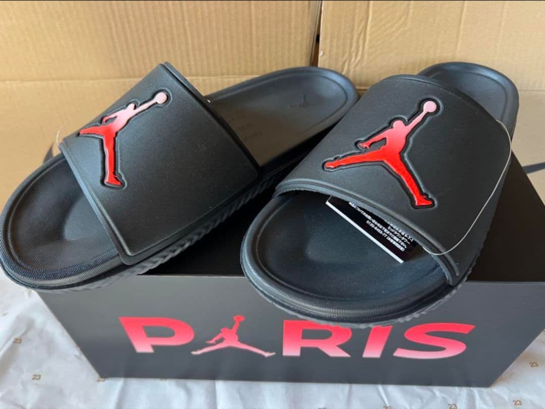 K*様 ★新品★JORDANＸＰＳＧパリ・サンジェルマンFCサンダルスライド★黒