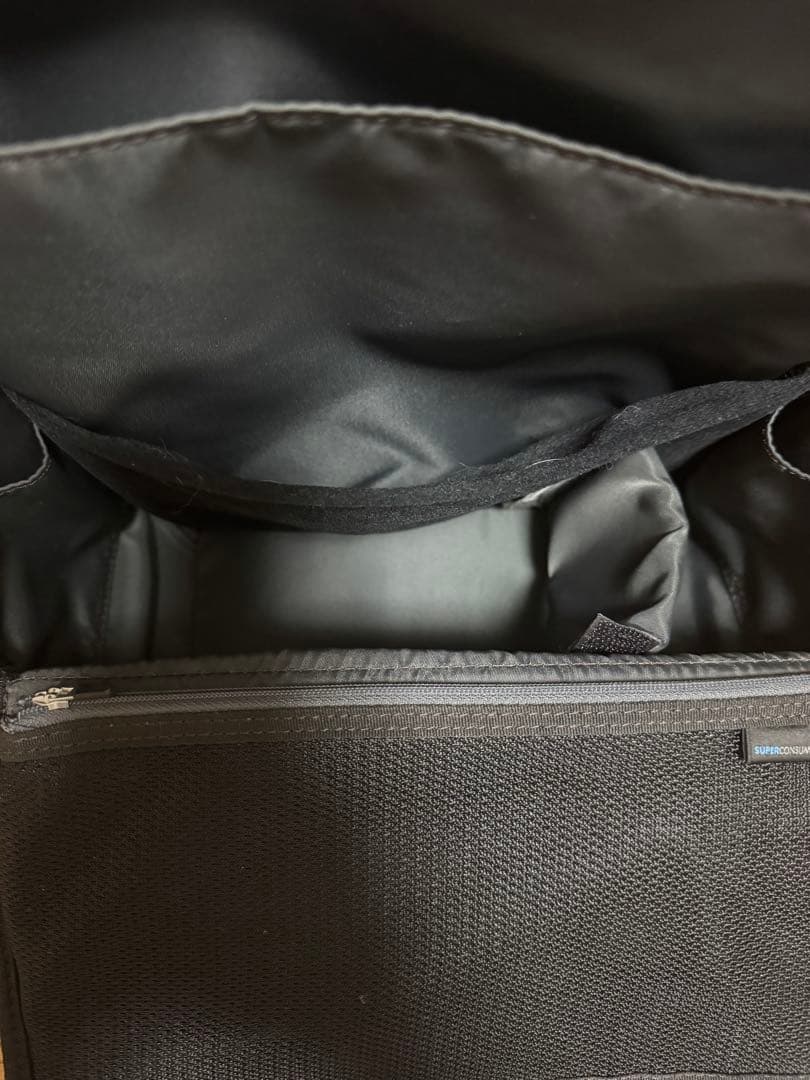 ひらくPCバッグmini ブラウン