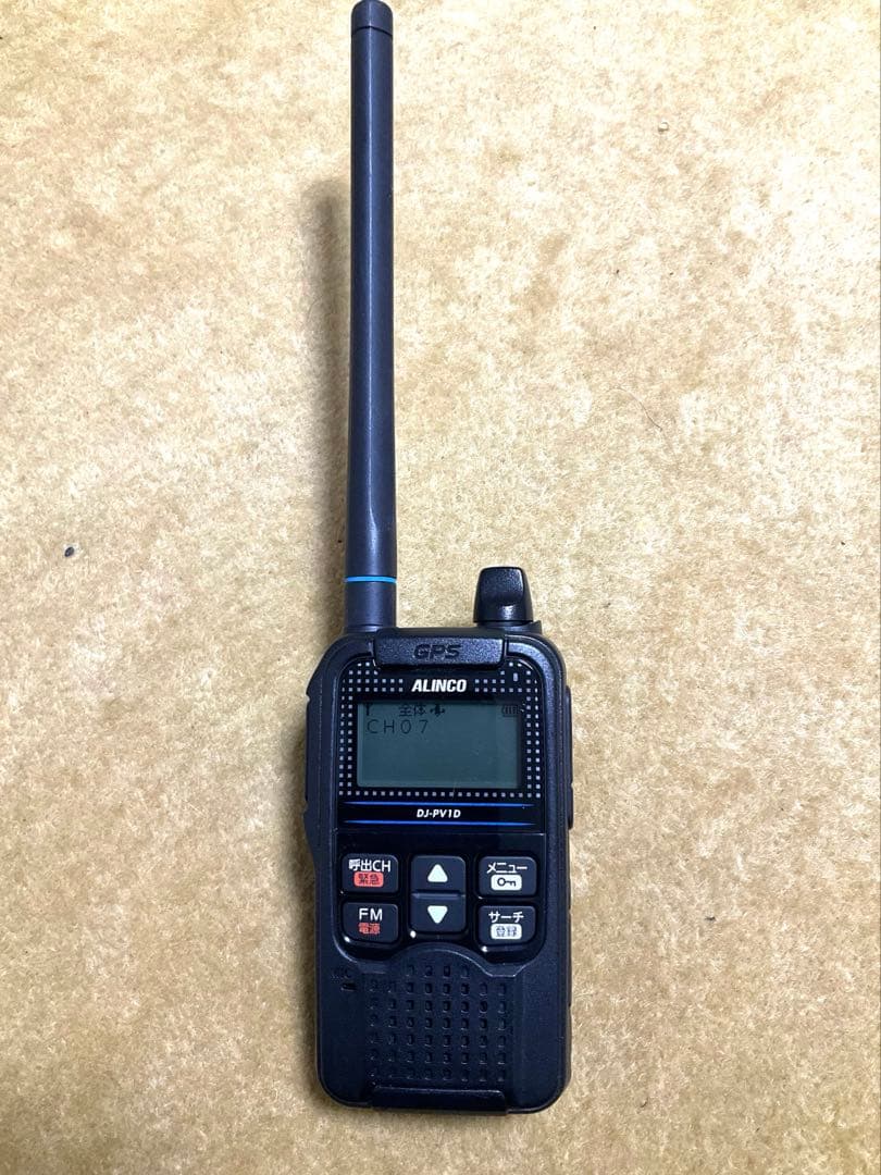 ALINCO DJ-PV1DとイヤホンマイクEME-65LMA+付属品