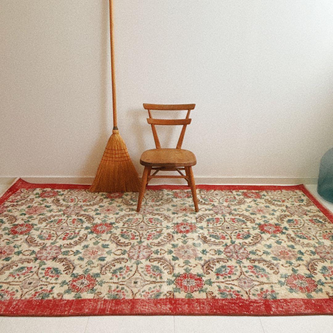 いちご　トルコ　ヴィンテージラグ　ピンク　グリーン　フローラル