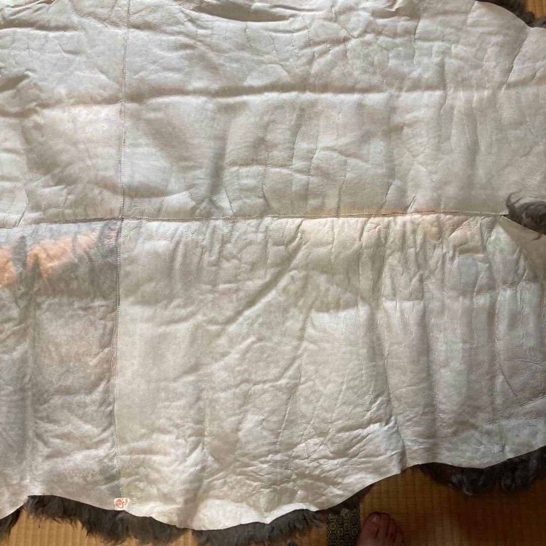 ダークチャコールグレー ムートンラグ