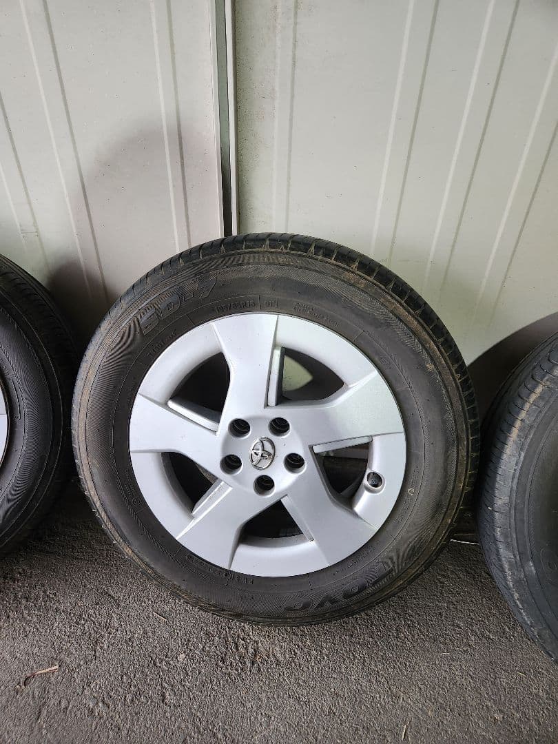 プリウス30系純正195/65/15タイヤホイールセット