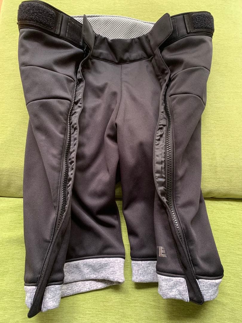 オンヨネ　スキー　ハーフパンツ　ユニセックス　Sサイズ