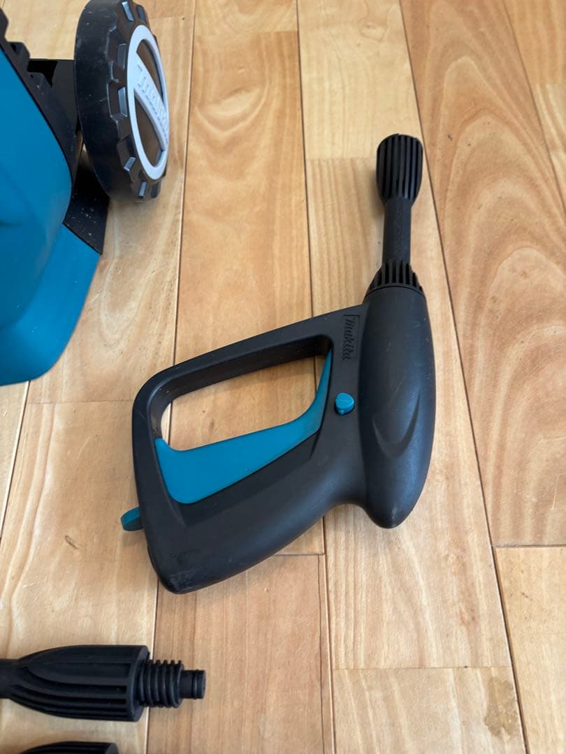 マキタ　高圧洗浄機MHW0700