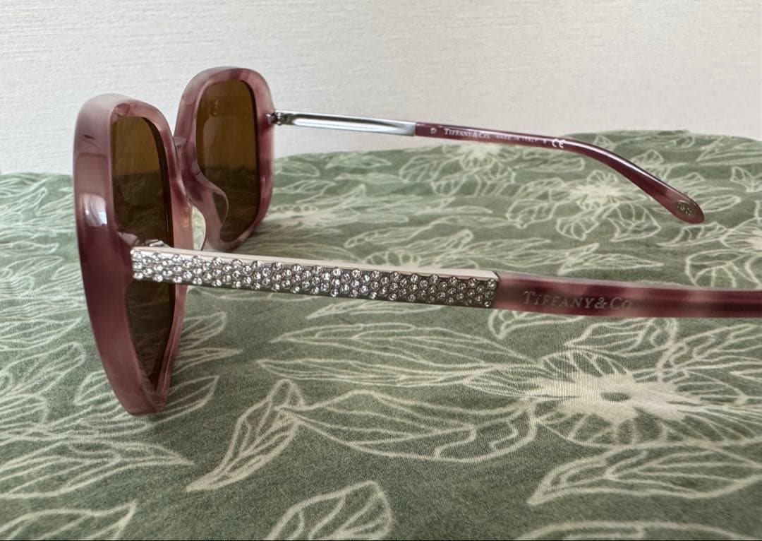 ⭐️12/5迄値下⭐️極美品Tiffany & Co. ラインストーンサングラス