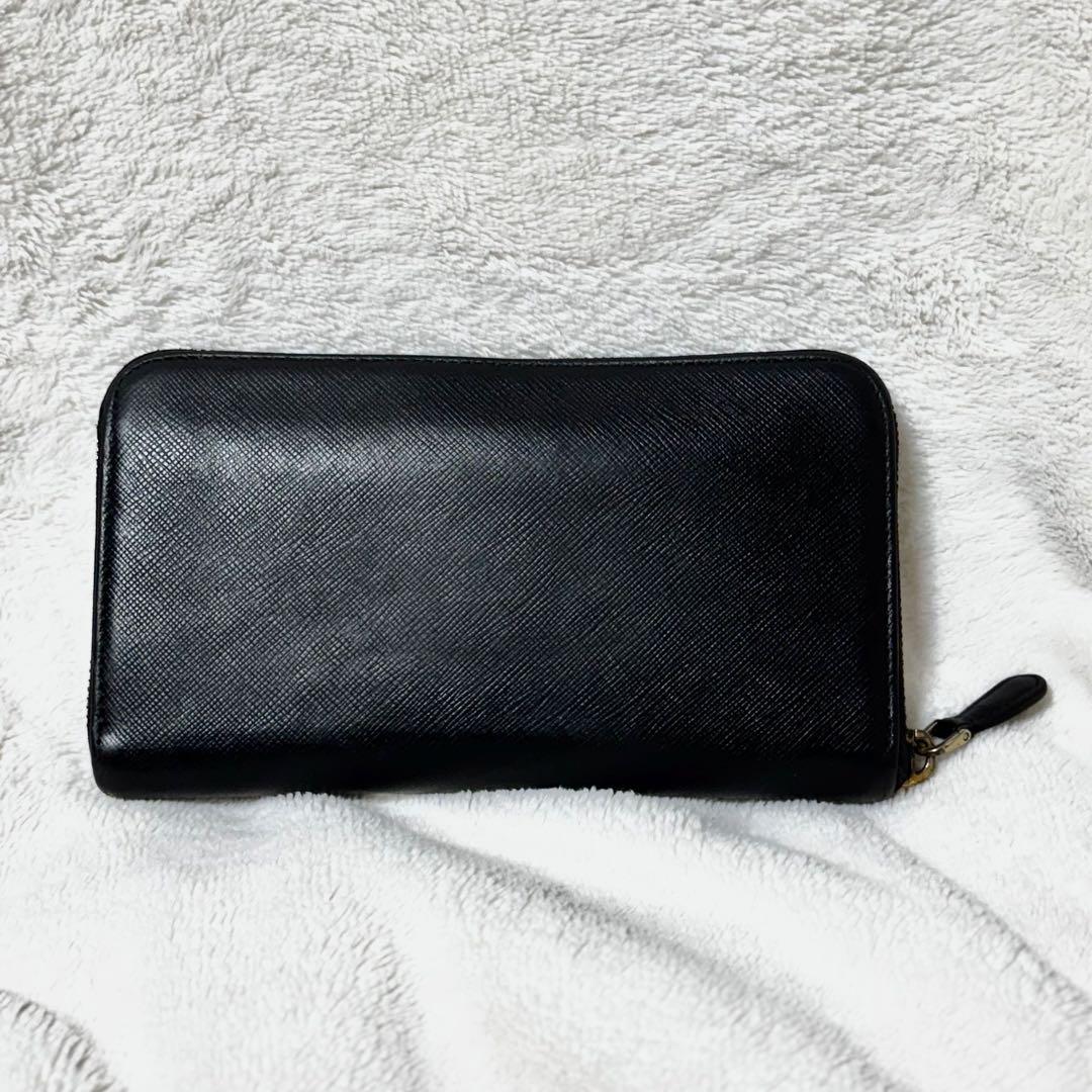 Prada プラダ　長財布　サフィアーノ　ブラック
