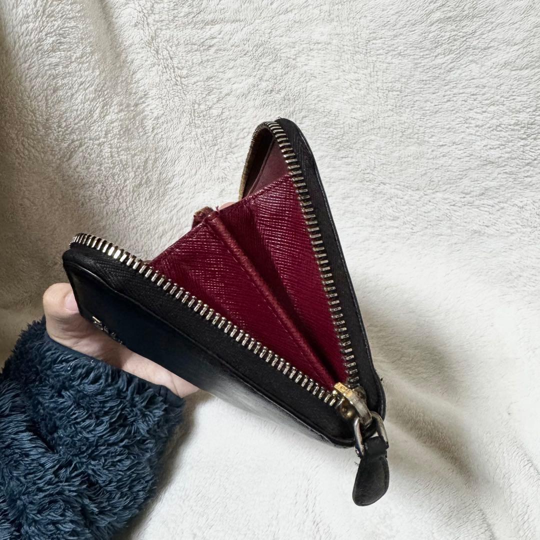 Prada プラダ　長財布　サフィアーノ　ブラック