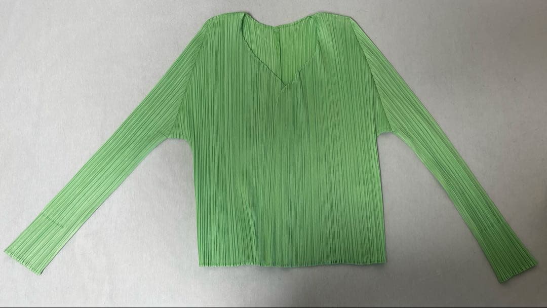 プリーツプリーズ ショートカーディガン