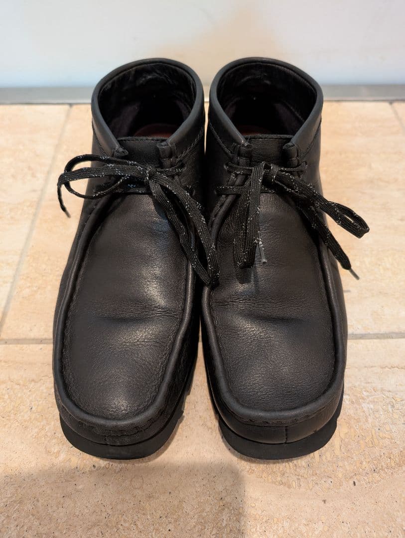 靴 Clarks Wallabee BT GTX Black